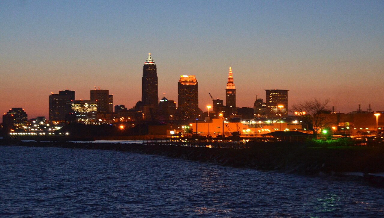 Cleveland, Ohio Skyline at Sunrise at Edgewater Park (8668179983)