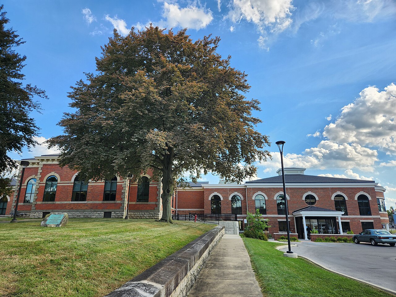 Birchard Public Library, Fremont, Ohio.jpg